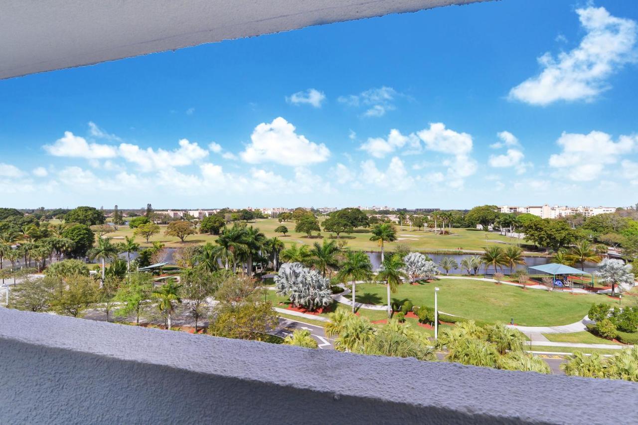 Chateau Mar Golf Resort, Trademark Collection By Wyndham Lauderhill Buitenkant foto