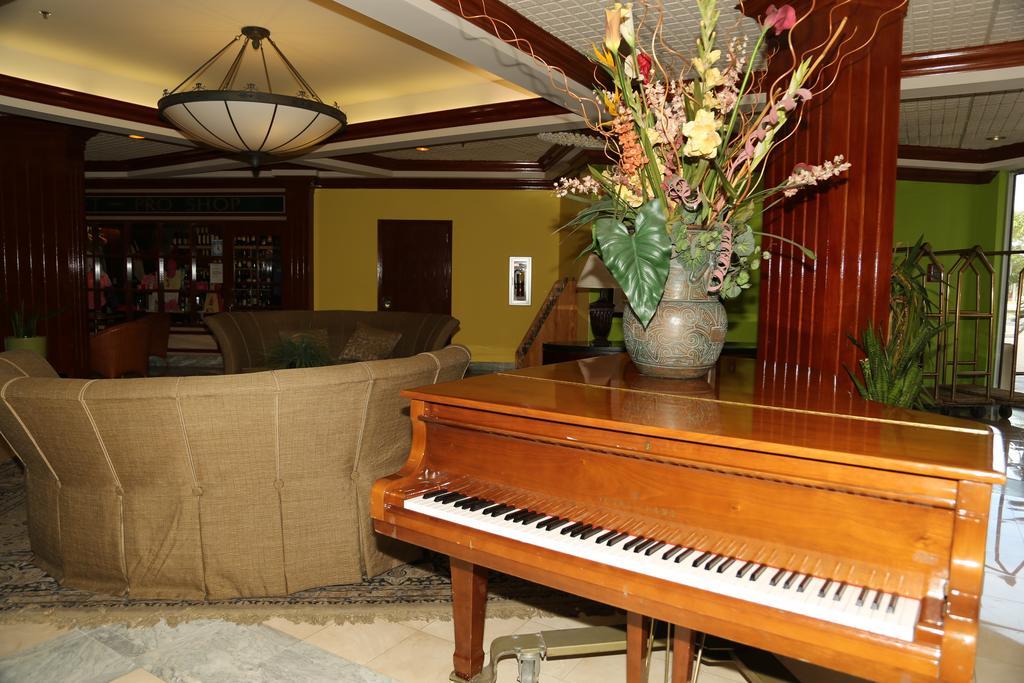 Chateau Mar Golf Resort, Trademark Collection By Wyndham Lauderhill Buitenkant foto