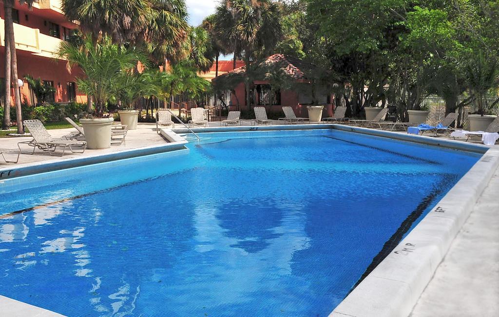 Chateau Mar Golf Resort, Trademark Collection By Wyndham Lauderhill Buitenkant foto